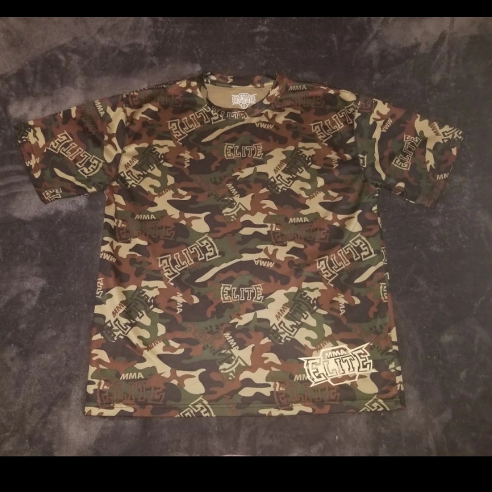 Mens size Large MMA Elite shirt